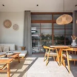 Casa Sachi & Casa Halona